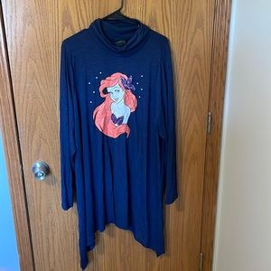 Navy blue little mermaid torrid top. Size 4
